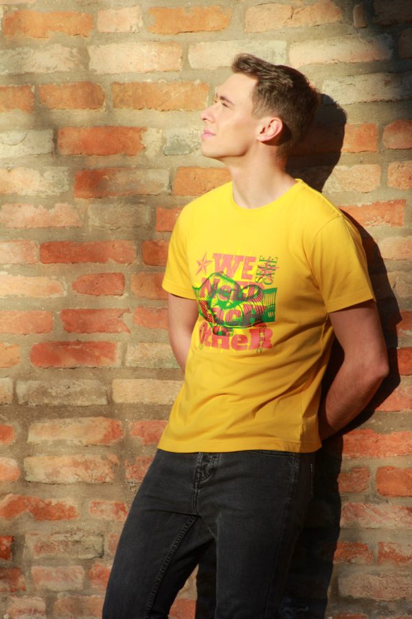 T-shirt We Need Each Other Unisex