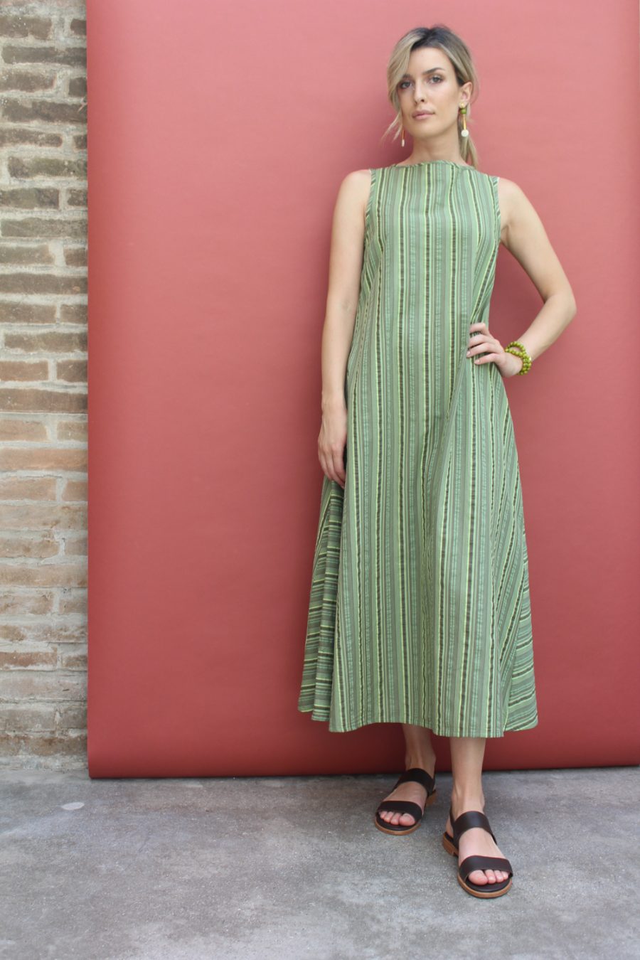 Abito Naira in cotone seersucker a righe