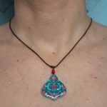 Collana con ciondolo arabesco Hiva - Image 4