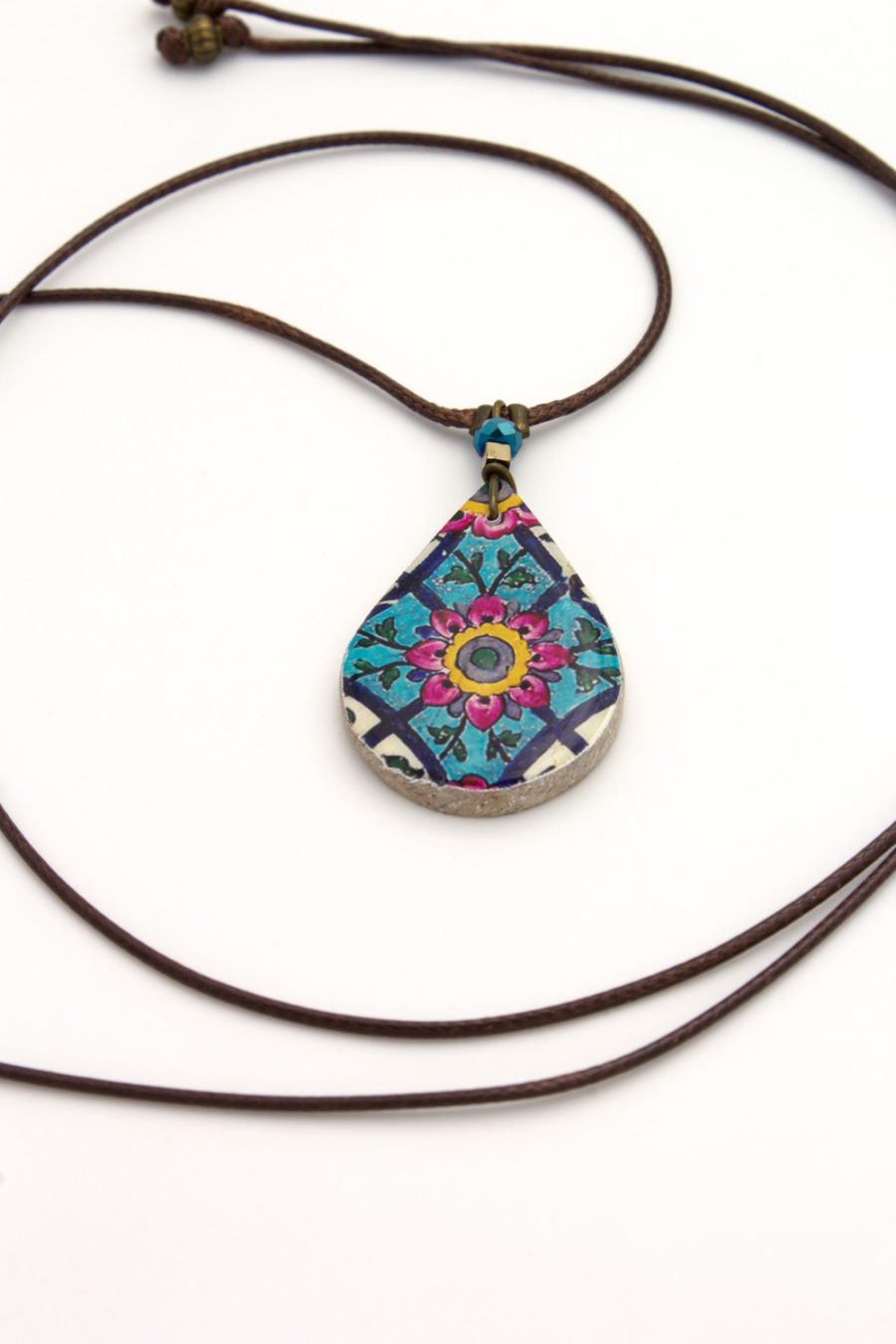 Collana con ciondolo goccia Mana - immagine 3