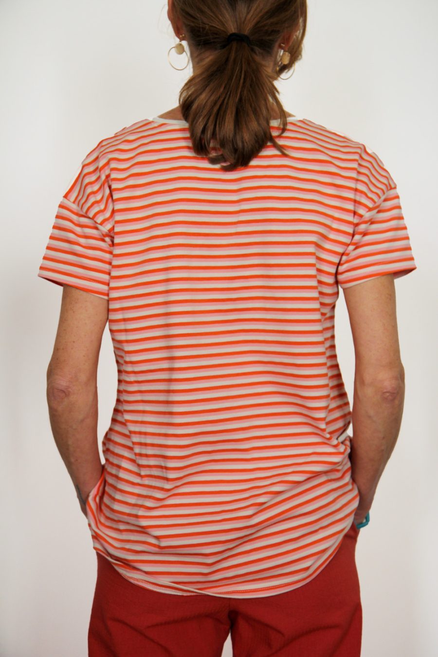 T-shirt Tulsi in jersey di cotone biologico stretch a righe - Image 3