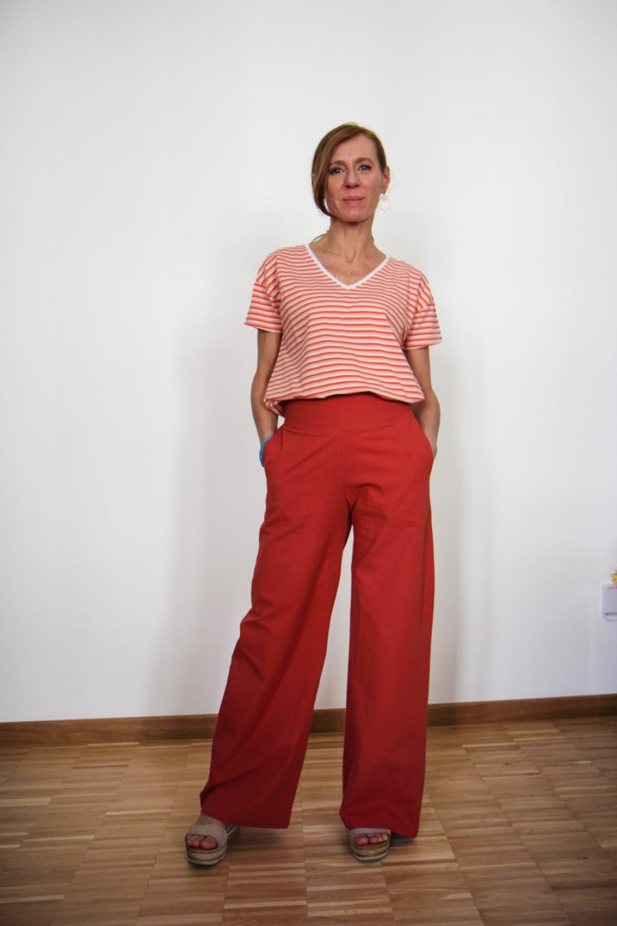 T-shirt Tulsi in jersey di cotone biologico stretch a righe - Image 4