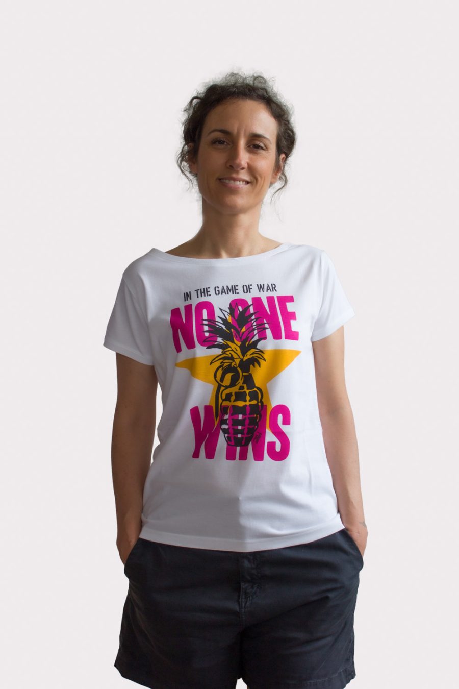 T-shirt donna No One Wins - Image 2