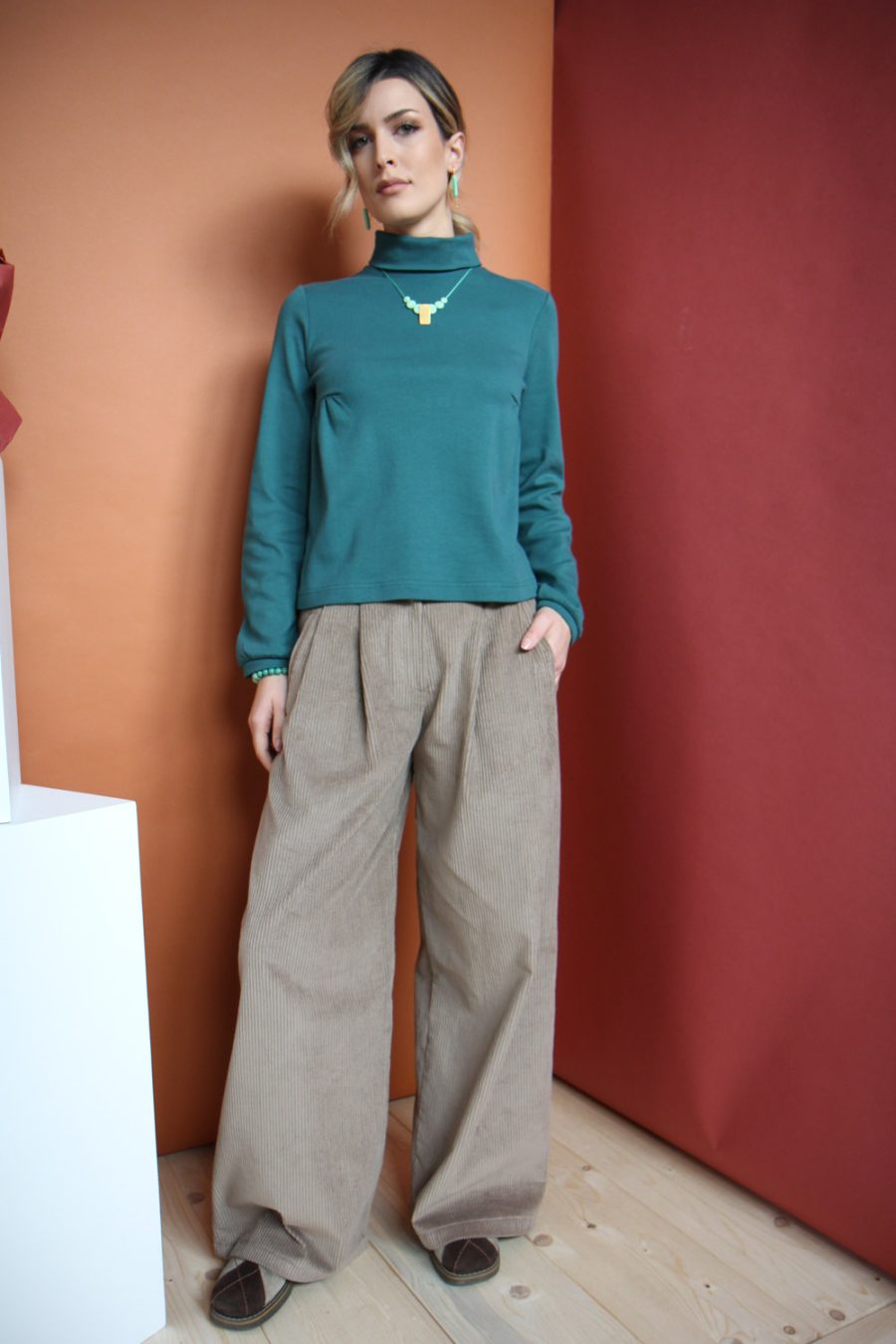 Pantalone Liana in velluto di cotone a coste larghe - immagine 3