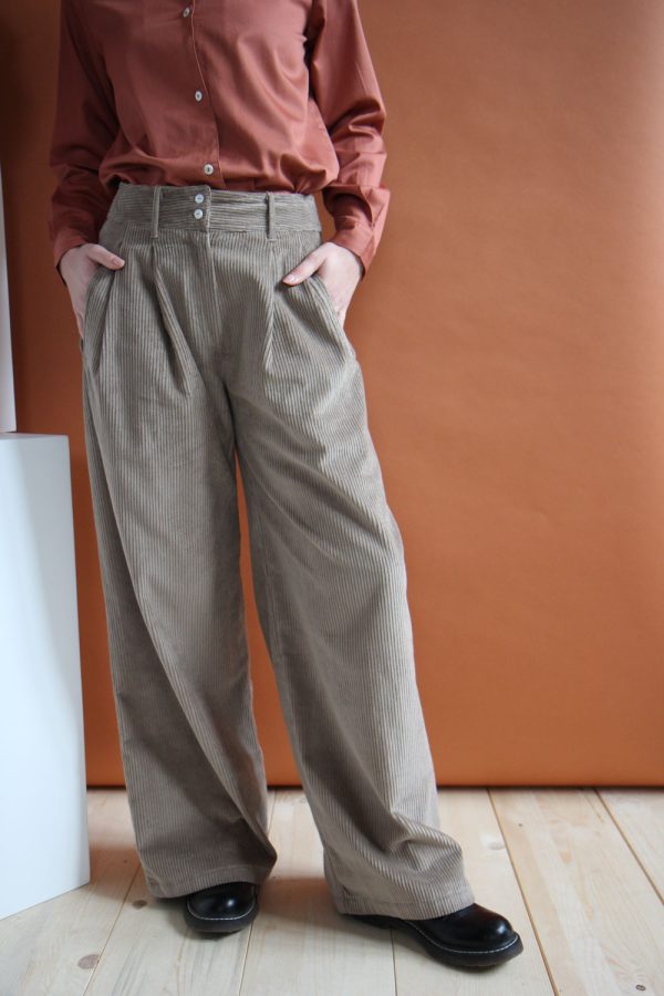 Pantalone Liana in velluto di cotone a coste larghe