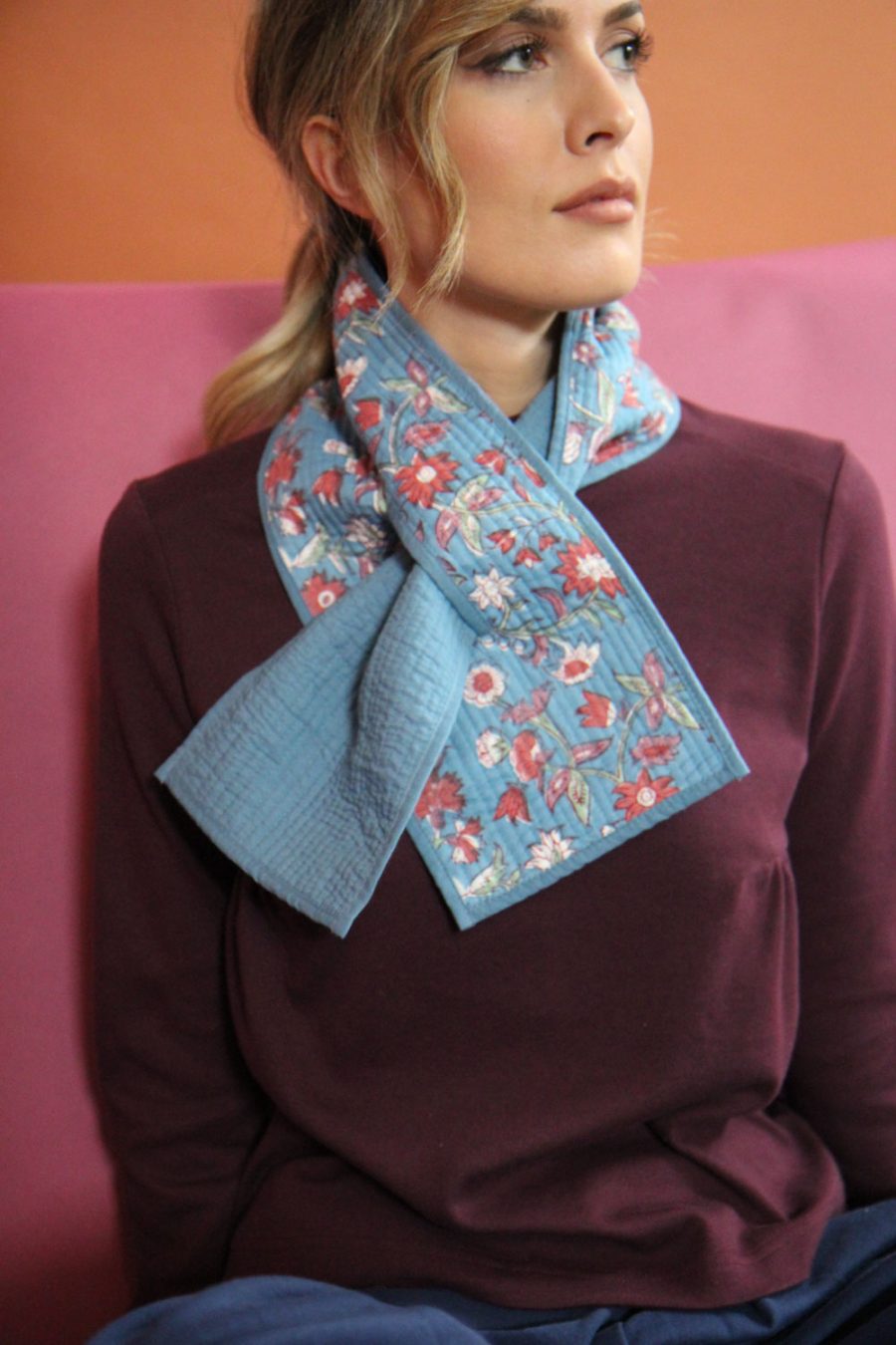 Scaldacollo trapuntato in cotone, block print Ghirlanda