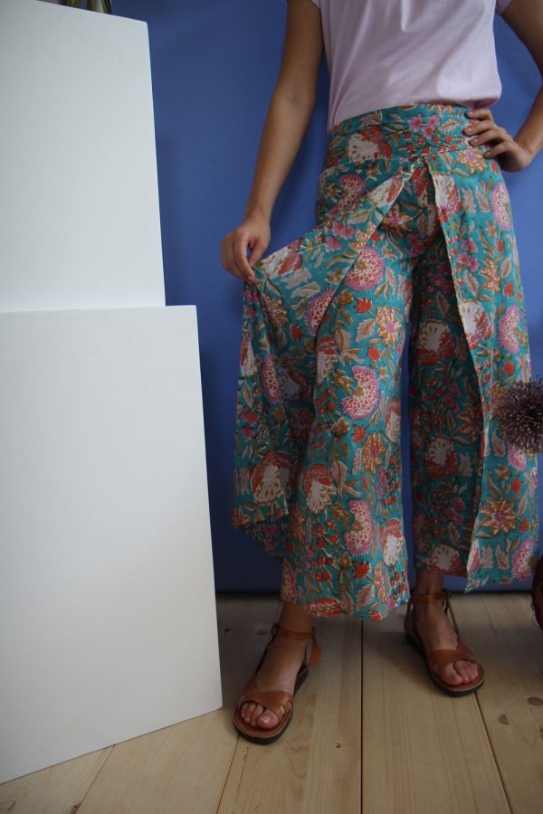 Pantalone Anupoma in cotone con stampa block print, disegno "Prato Fiorito"