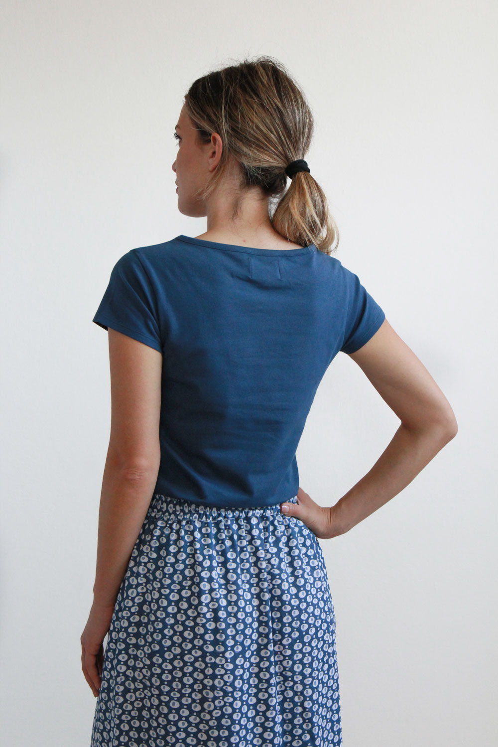 T-shirt Tea in jersey di cotone biologico stretch - immagine 3