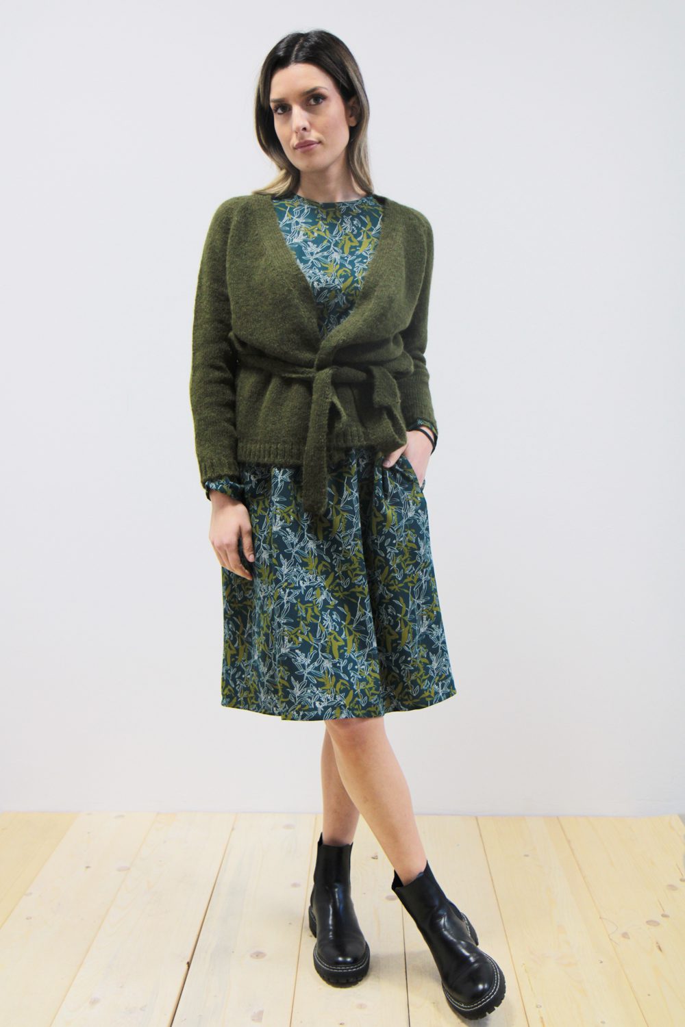 Cardigan Liquirizia alpaca superfine verde oliva